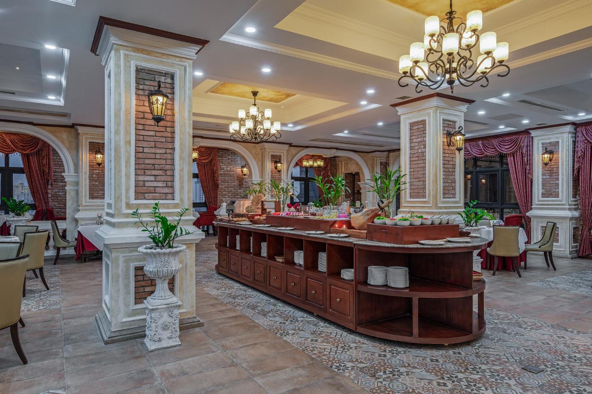 อนิก พาเลซ โฮเต็ล Hotel พนมเปญ ภายนอก รูปภาพ