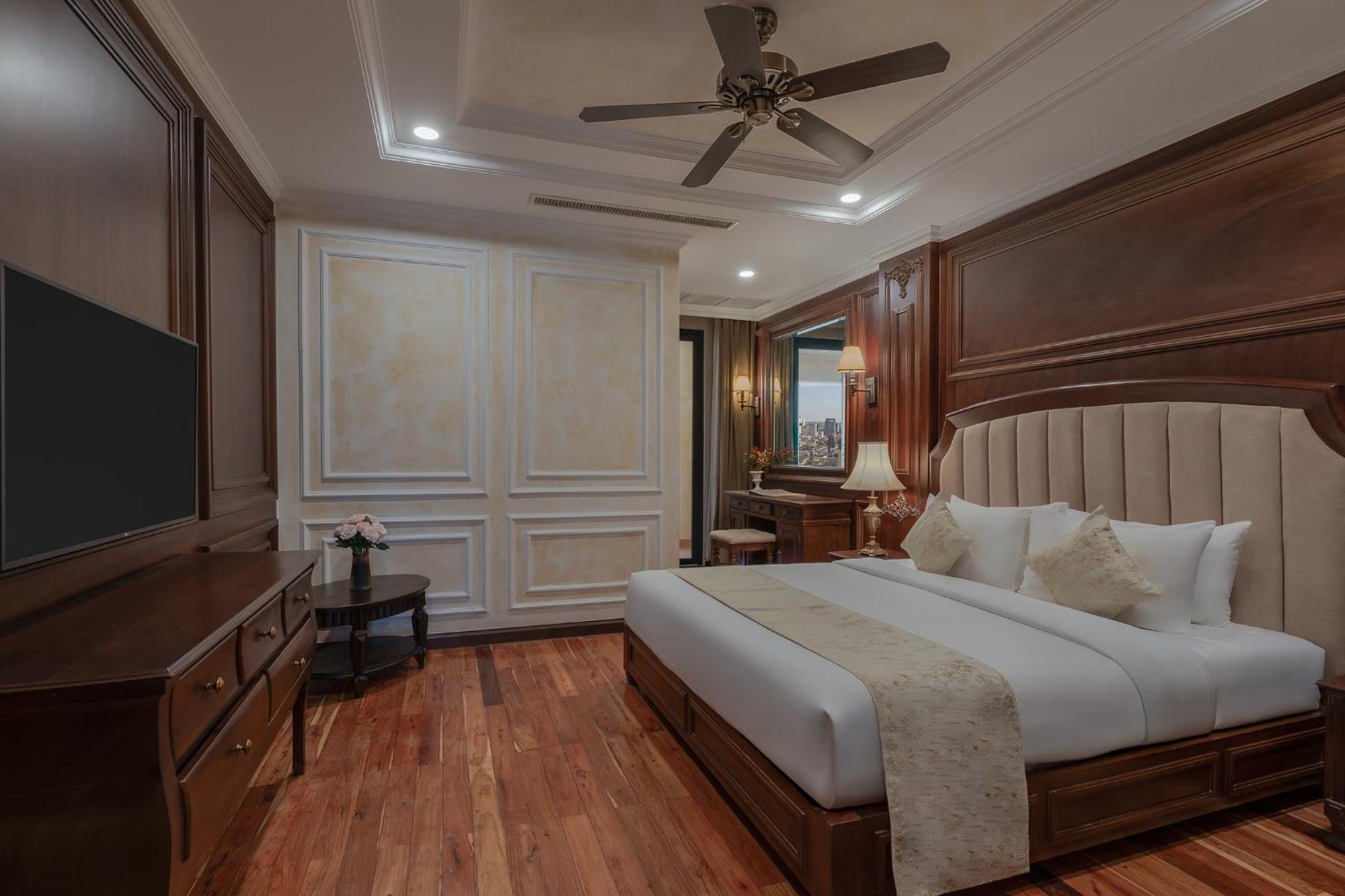 อนิก พาเลซ โฮเต็ล Hotel พนมเปญ ภายนอก รูปภาพ