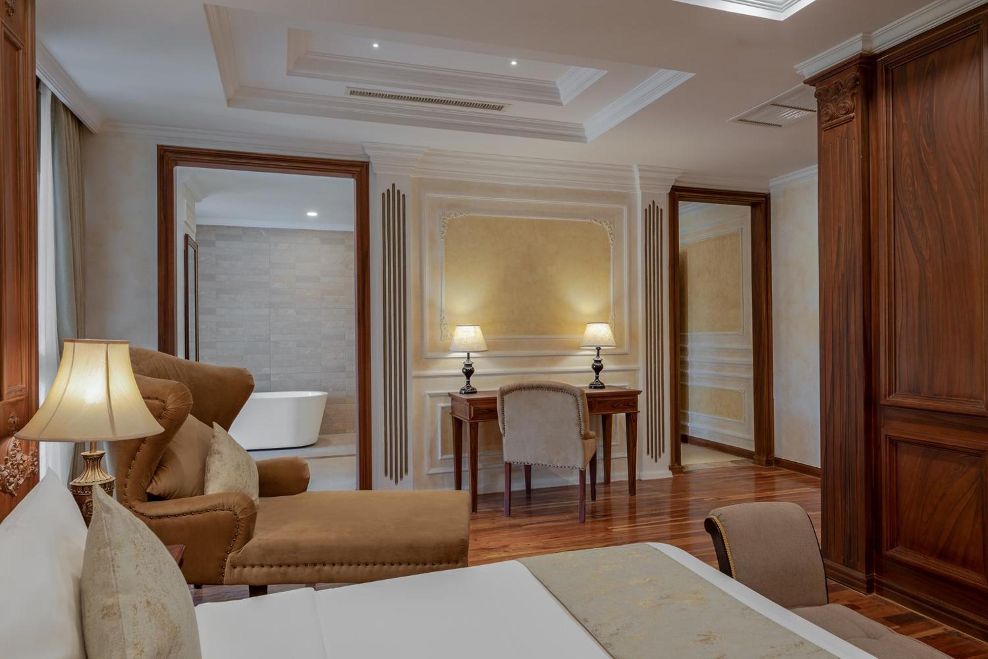 อนิก พาเลซ โฮเต็ล Hotel พนมเปญ ภายนอก รูปภาพ