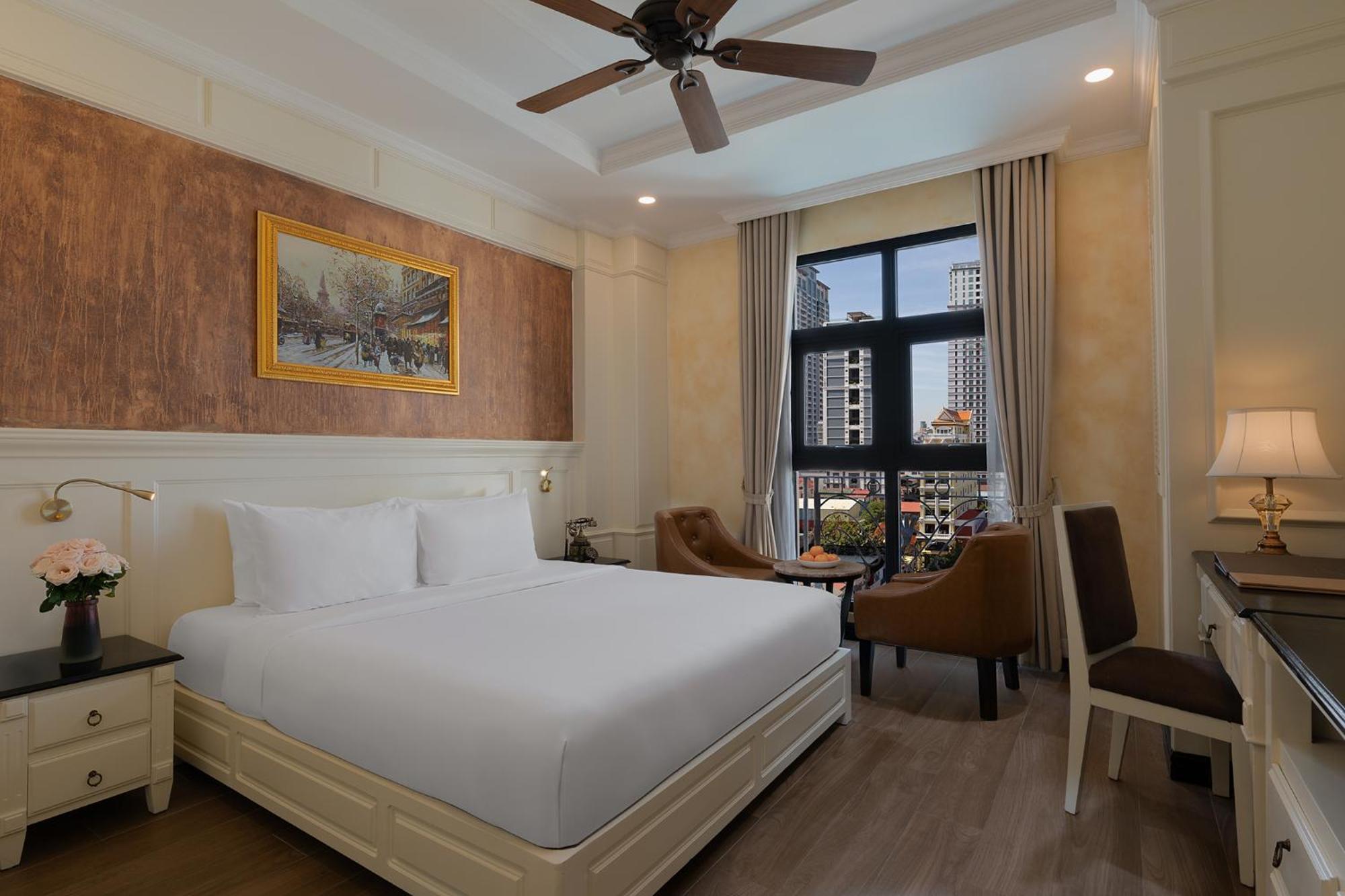 อนิก พาเลซ โฮเต็ล Hotel พนมเปญ ภายนอก รูปภาพ